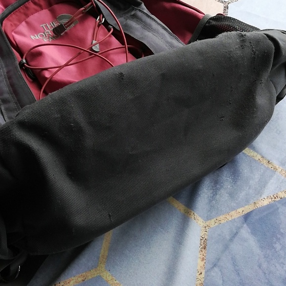 Pink North Face Jester backpack - Picture 3 of 7